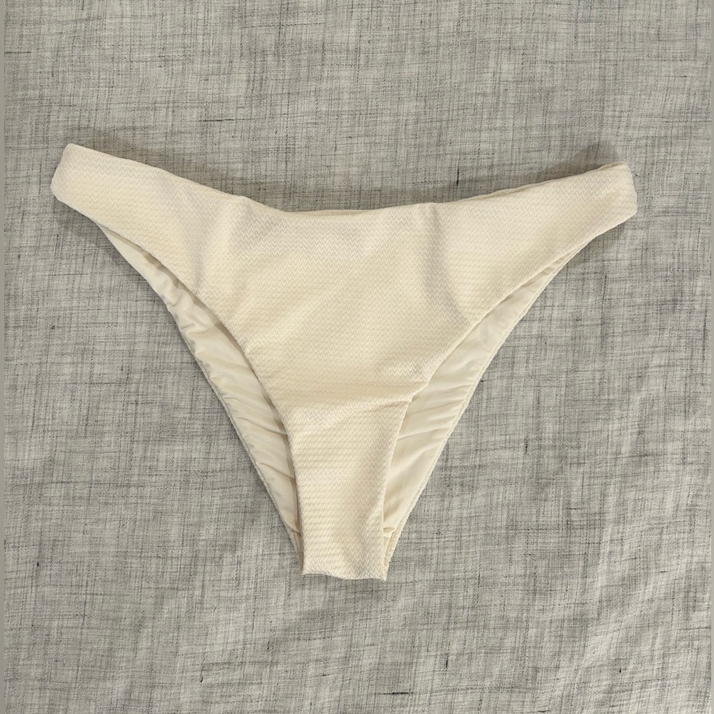 Dippin’ Daisy’s Nocturnal Bikini Bottom in Dove (ivory) texture fabric